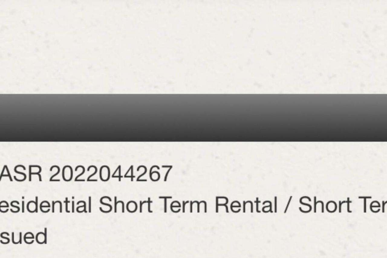 Apartment Music Row Retreat With Pool And Free Parking, Walk To Bars! Nashville