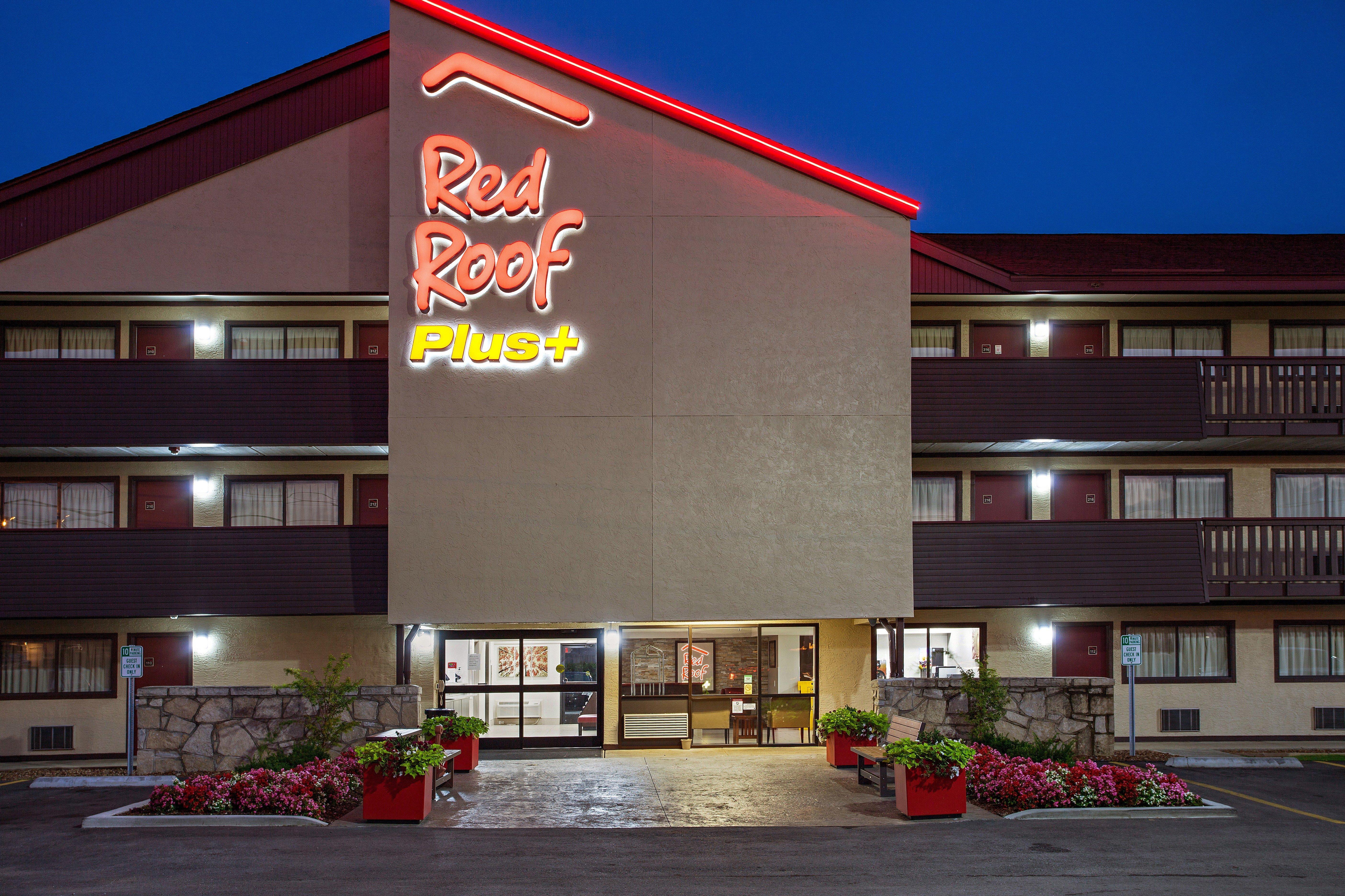 Red Roof Plus+ Fairgrounds 3*