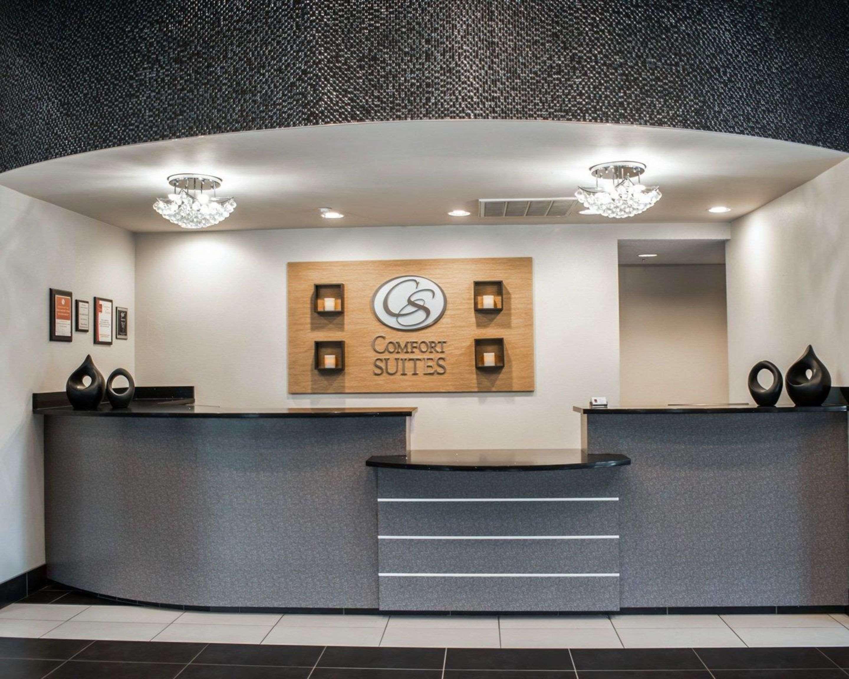 Comfort Airport - Bna Hotel