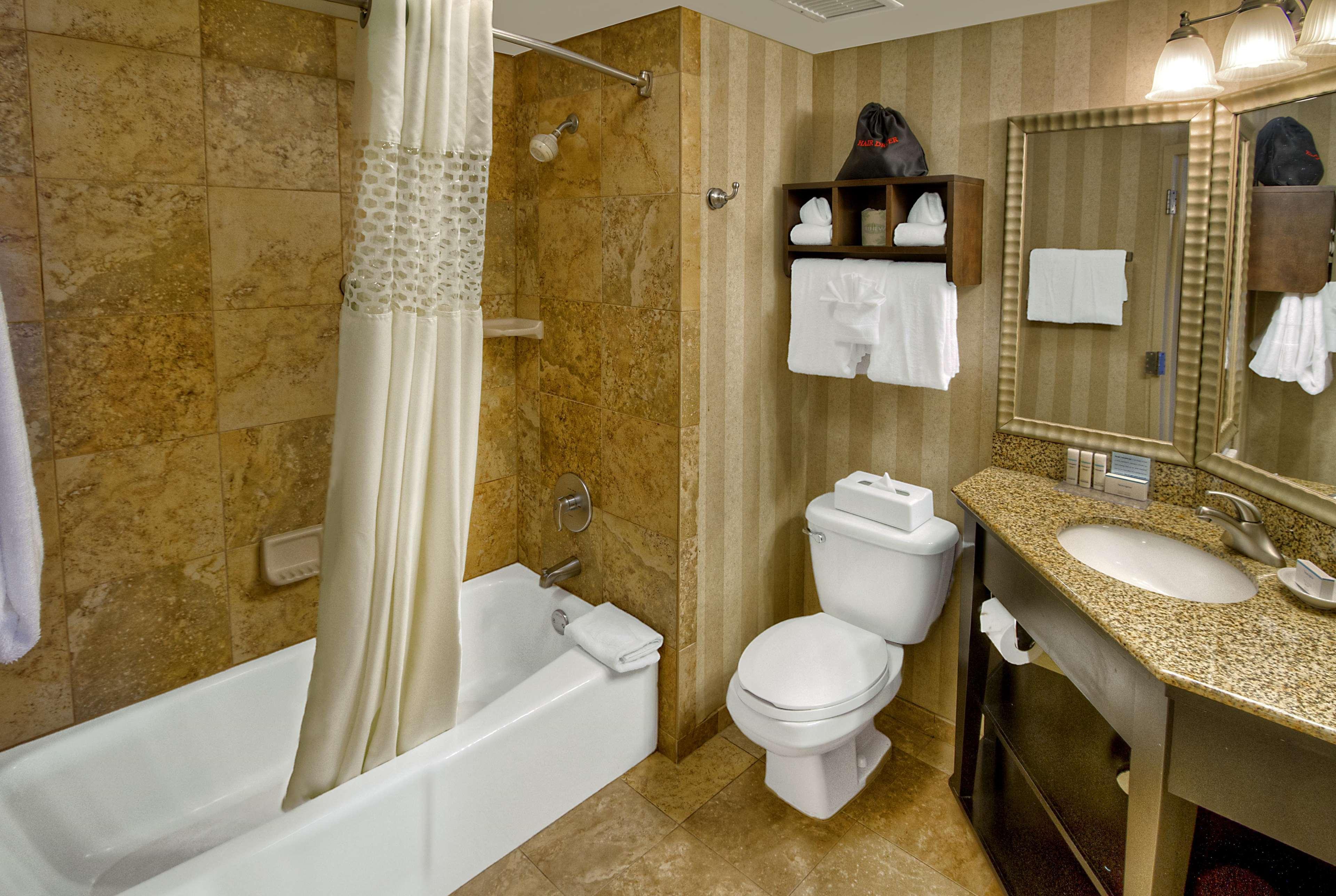 Hampton / Vanderbilt Nashville