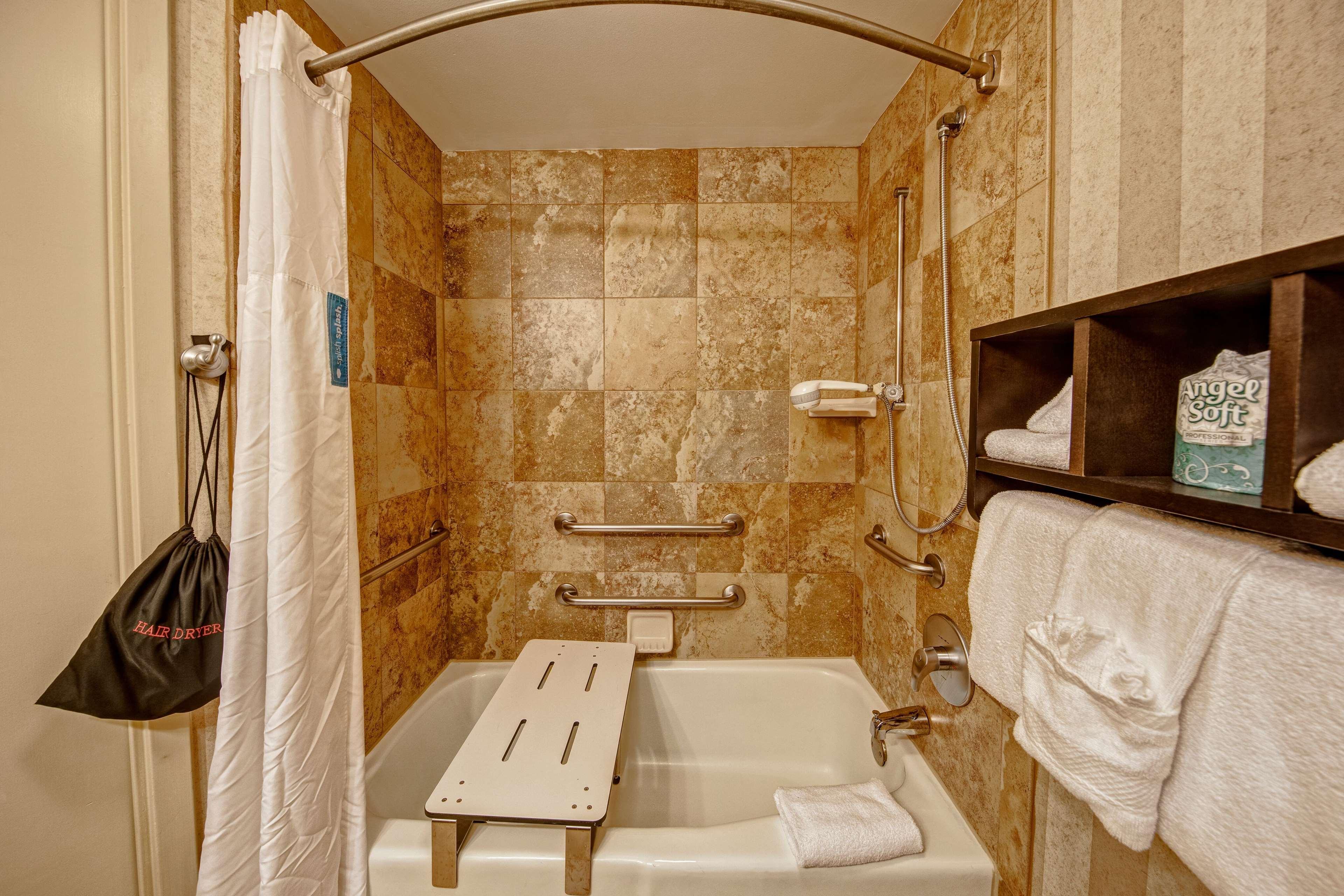 Hotel Hampton / Vanderbilt 3*