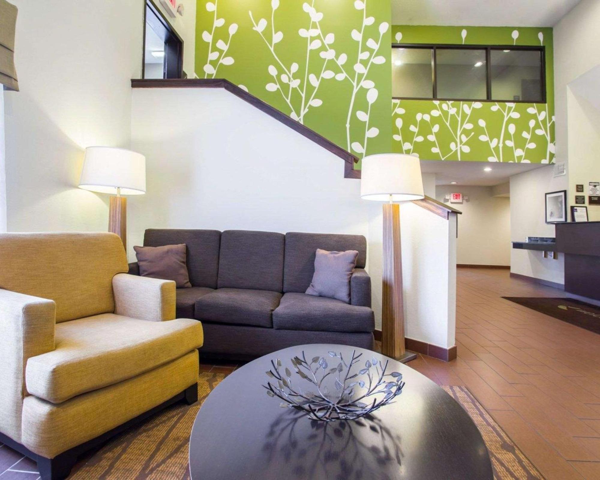 Sleep North - Downtown Area 2* Nashville