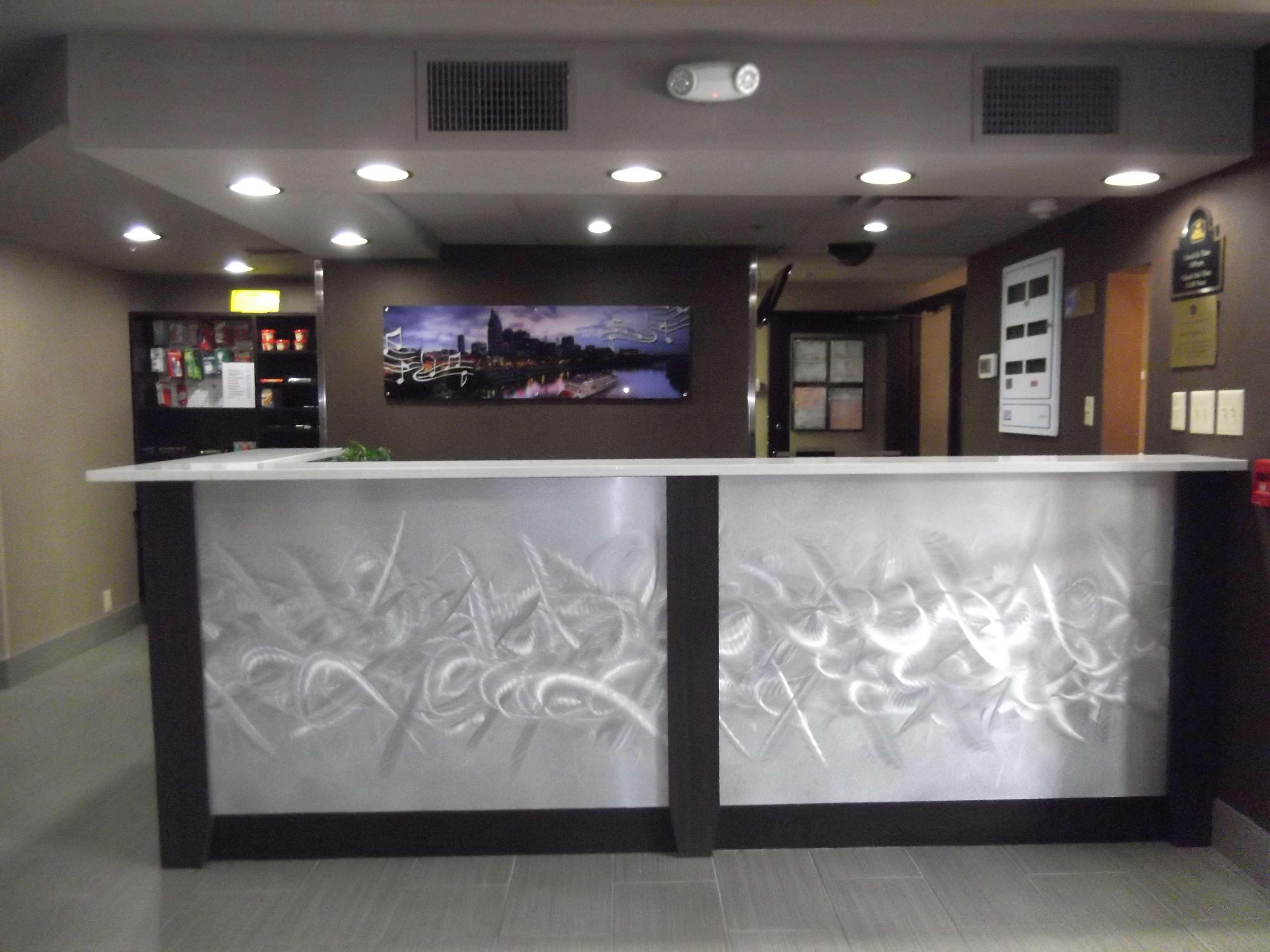 Western Near Opryland