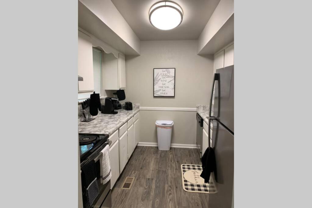 Luxury Townhome 20 Min To Music City, *