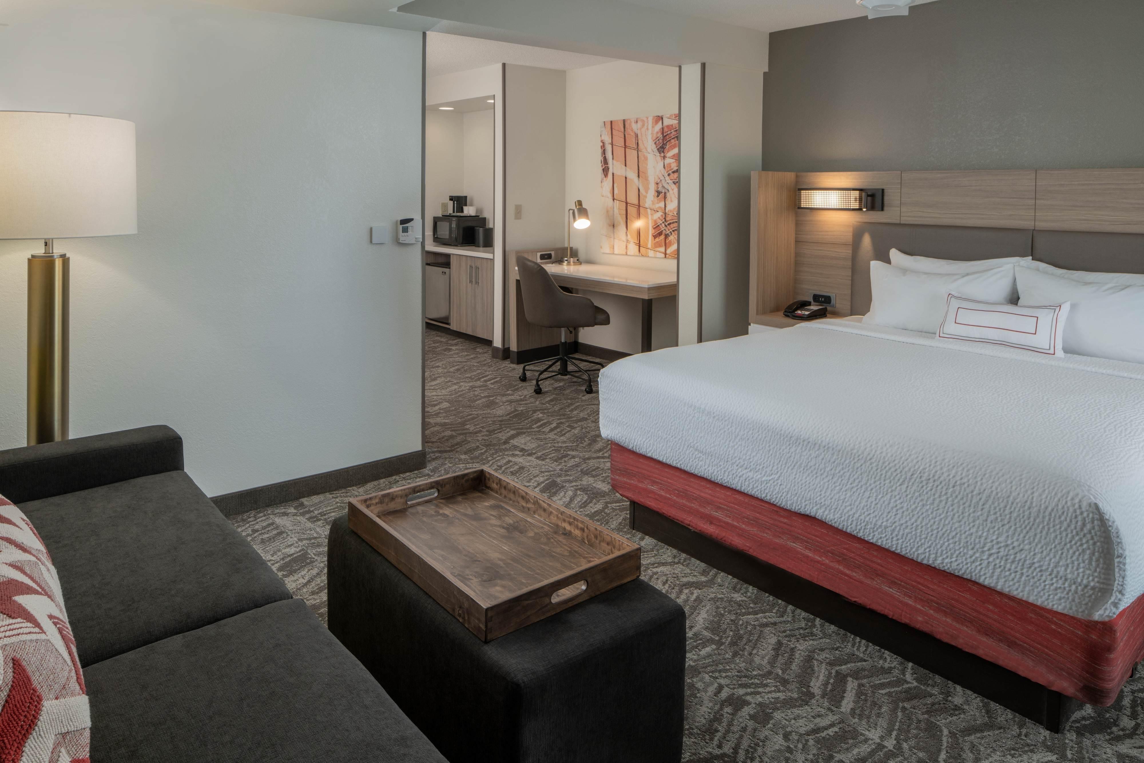 Sonesta Select Airport Hotel Nashville