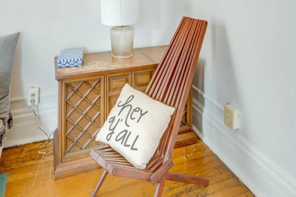 Airy And Bright On Broadway Apartment Nashville