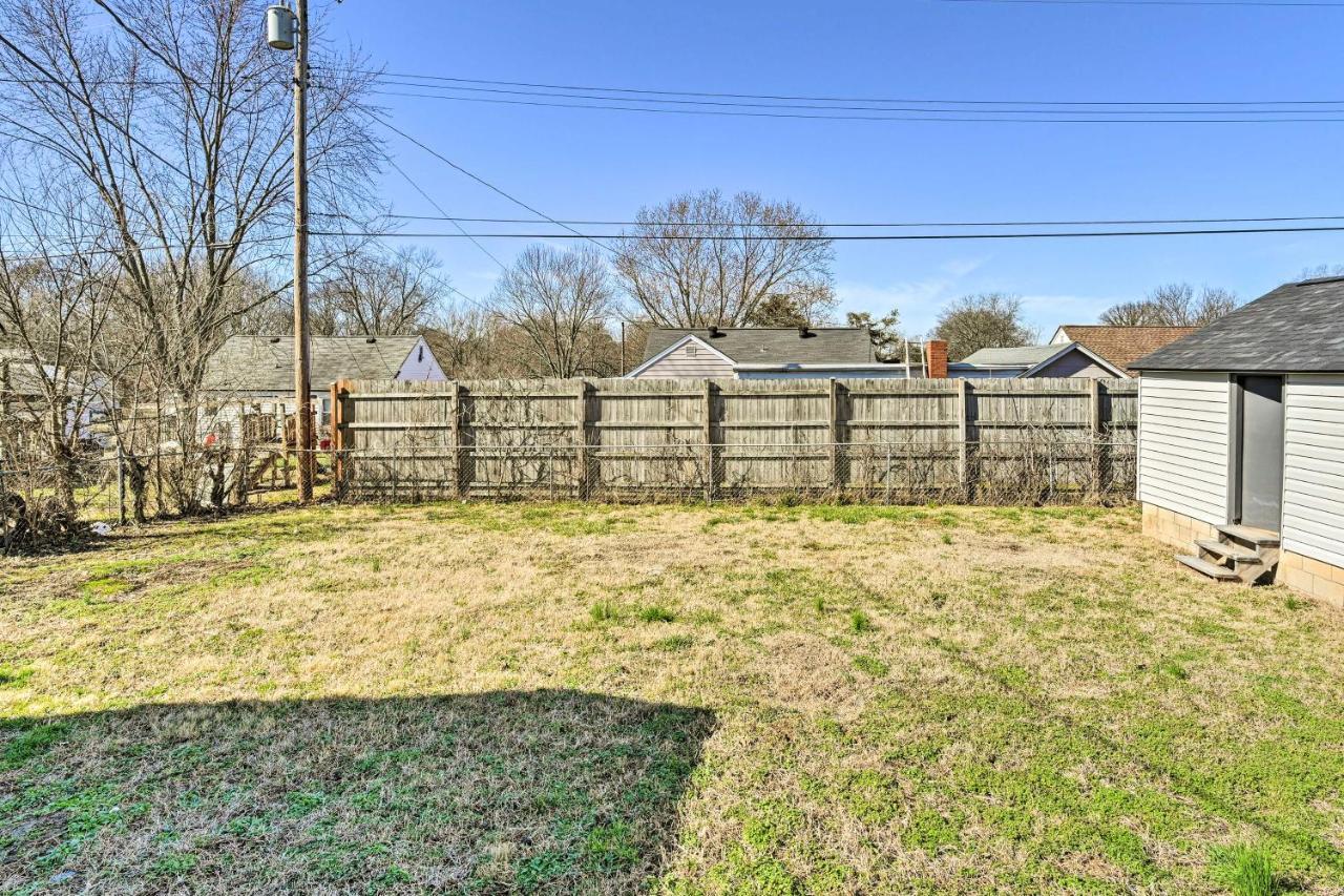 About 7 Mi To Downtown! Holiday home *