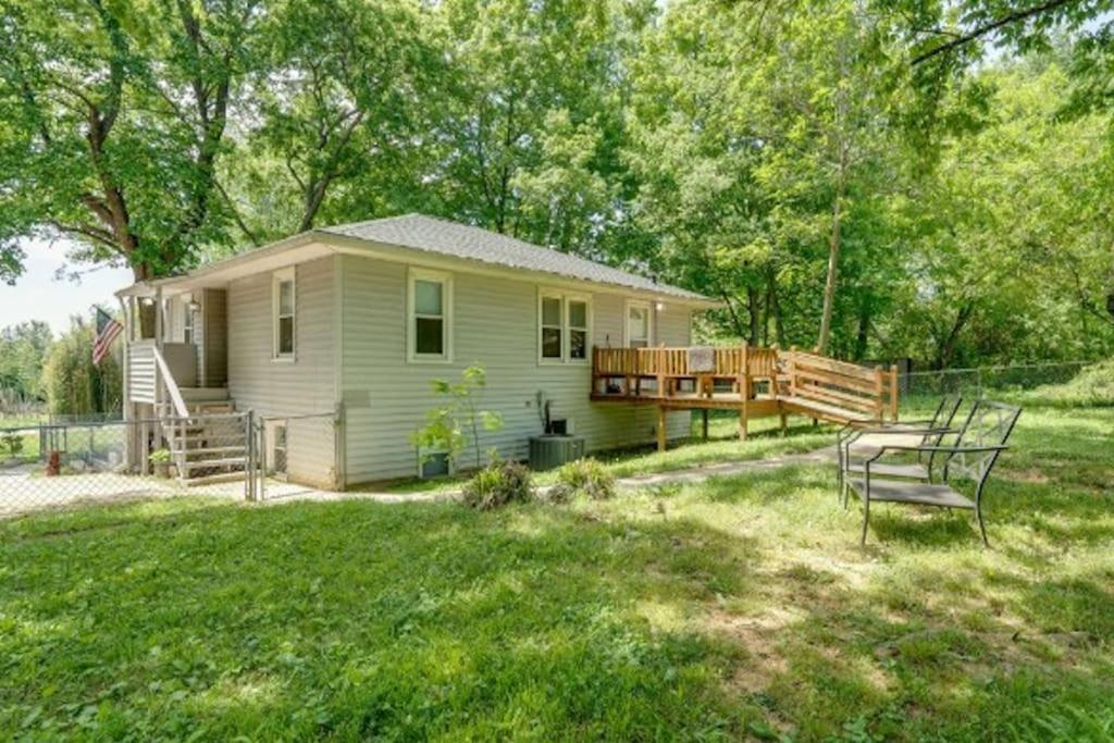Green 25 Min From Downtown Apartment *