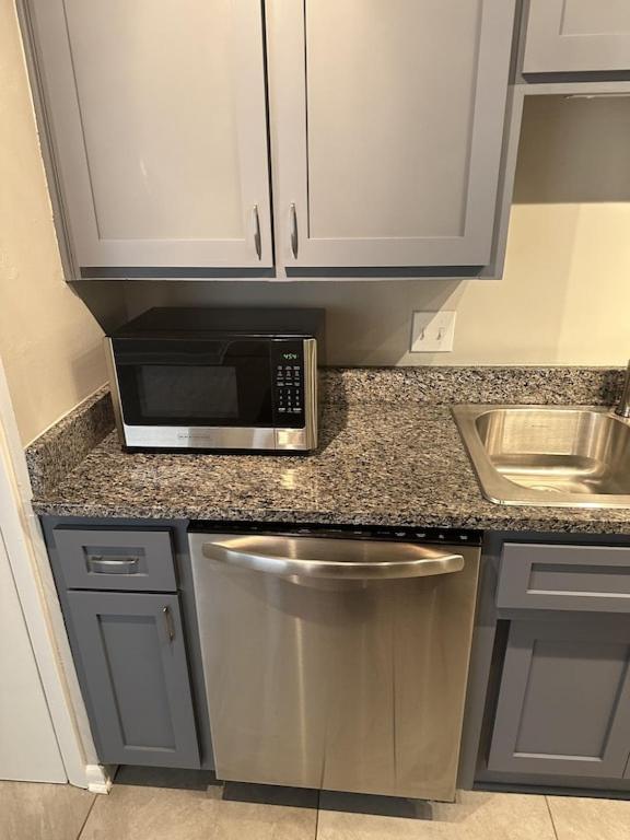 2 Bedroom Loft 10 Min From Downtown Apartment