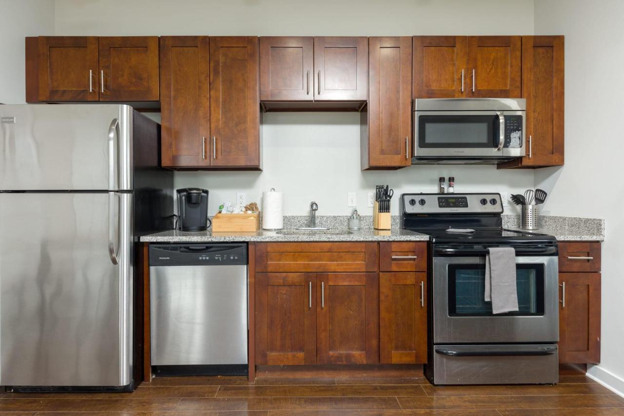 Apartment Cozysuites Music Row Spacious 2br With Free Parking 40 Nashville