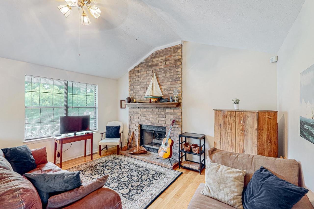 East End Harmony Retro Retreat Nashville