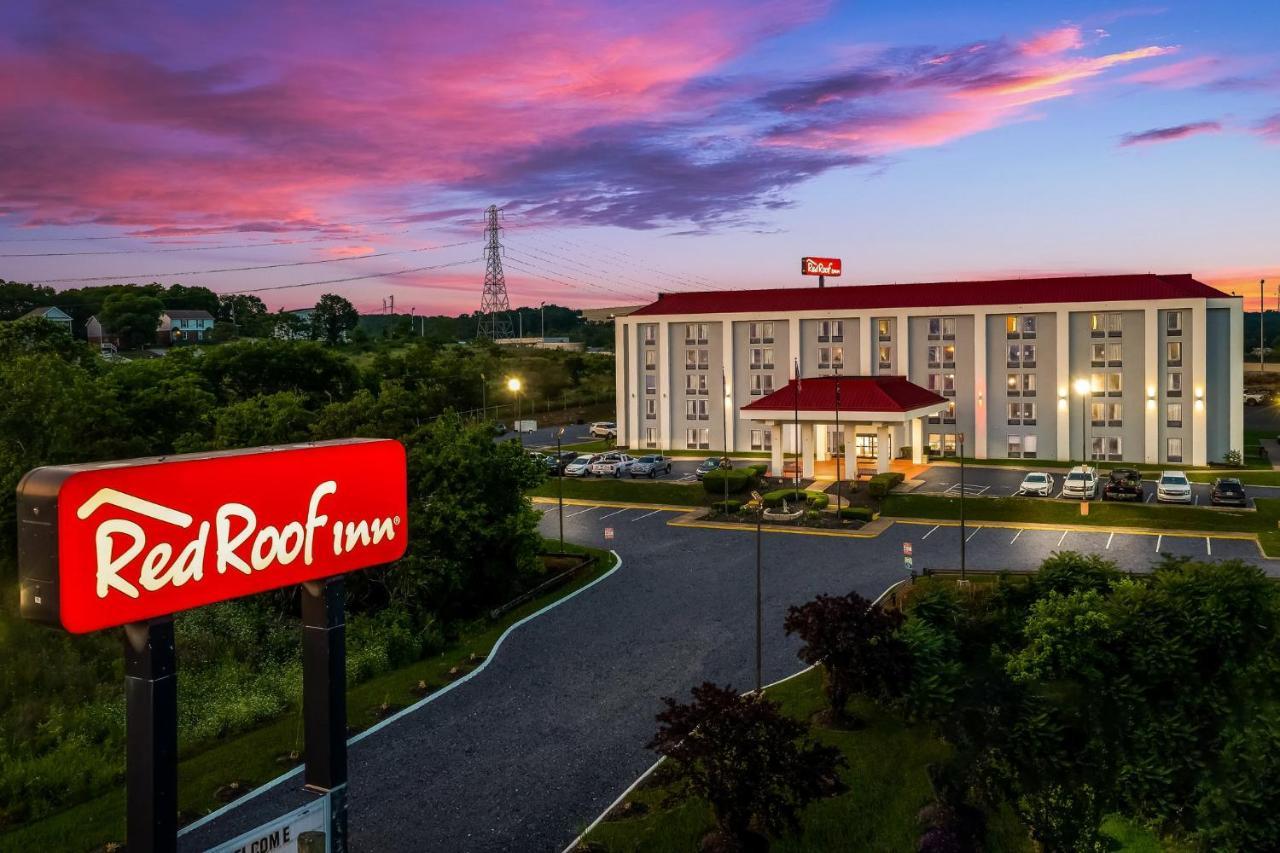 Motel Red Roof - Music