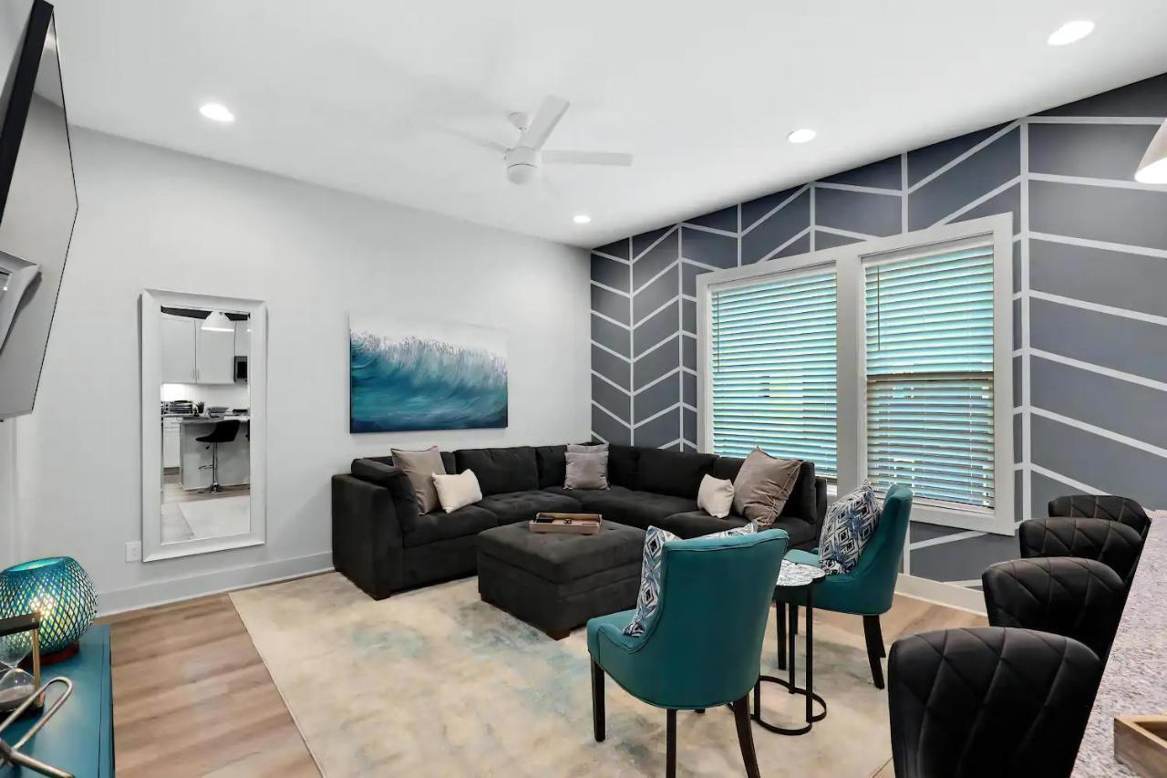 Rooftop Skyline View - Karaoke Stage - 4 Bedroom Holiday home Nashville