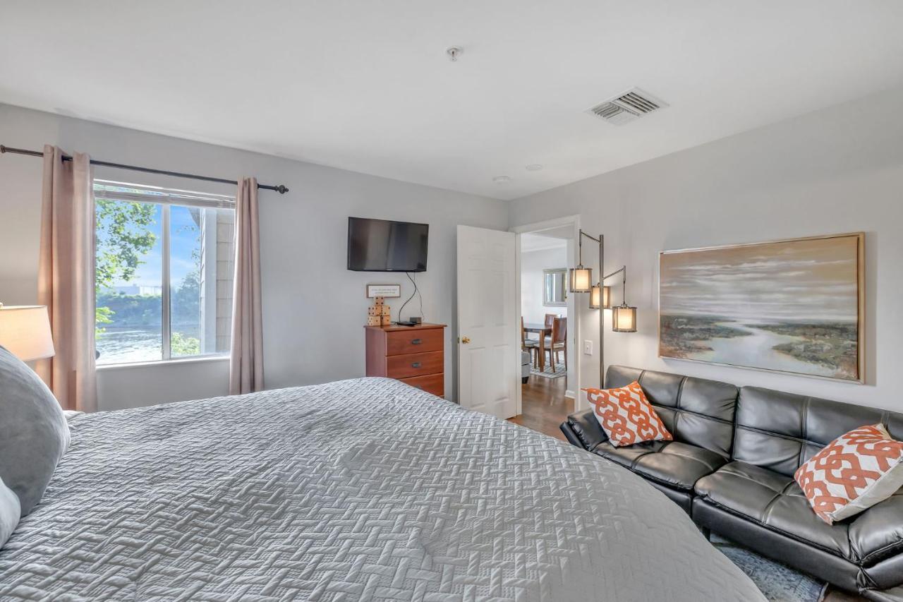 Nash Gold Private - 2bed, 2bath, Sleep 6, 25 Min Walk To Broadway And Attractions, Pool, Gym *