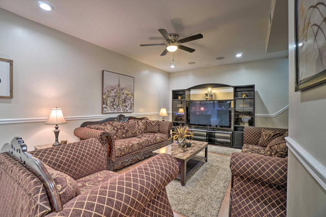 With Seasonal Pool Less Than 5 Mi To Dtwn! Holiday home *
