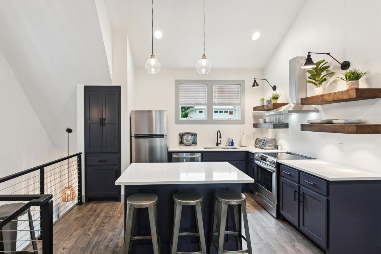 Vacation Near Bridgestone Arena! Apartment *