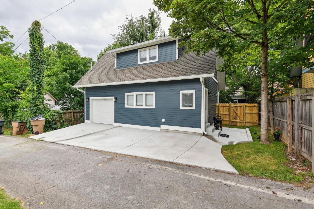 Vacation Near Bridgestone Arena! Nashville