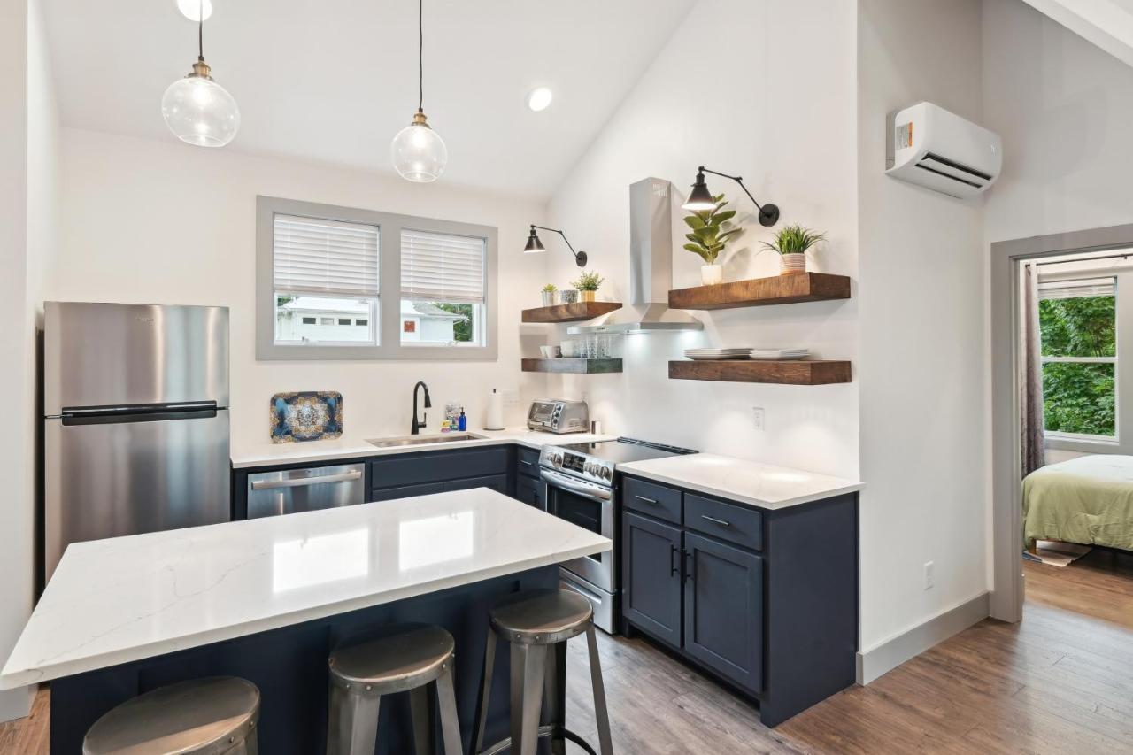 Vacation Near Bridgestone Arena! *