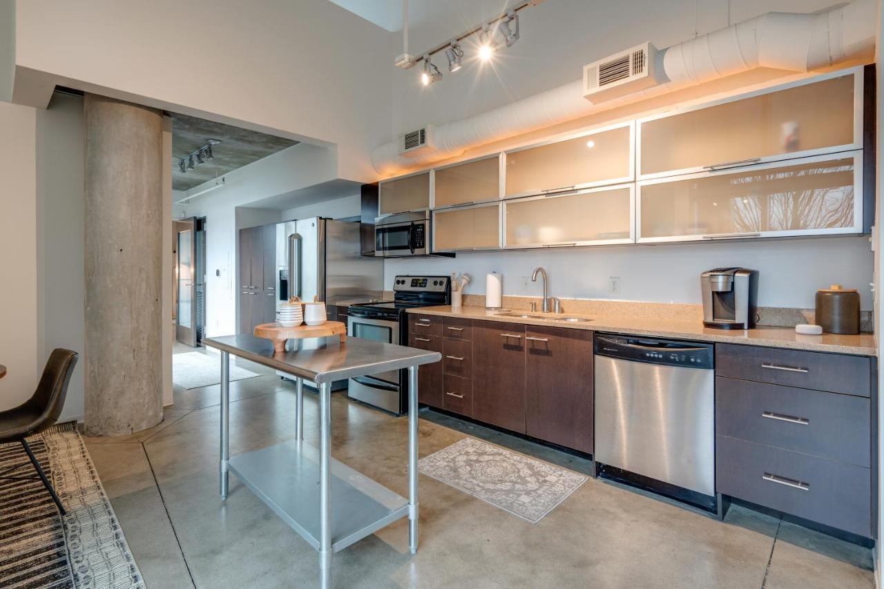 Two Story 2bd 2ba A Work Live