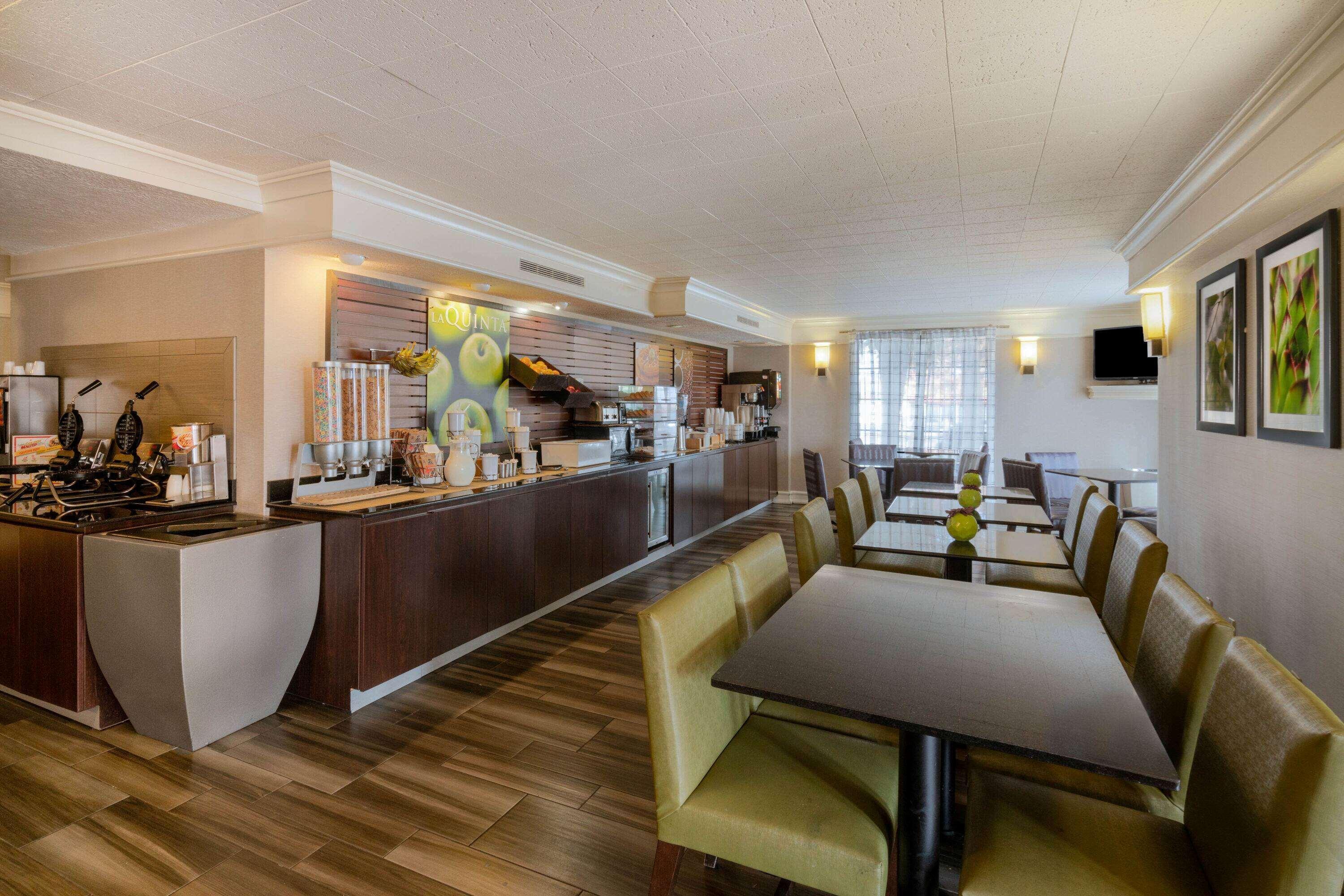 Hotel La Quinta By Wyndham South