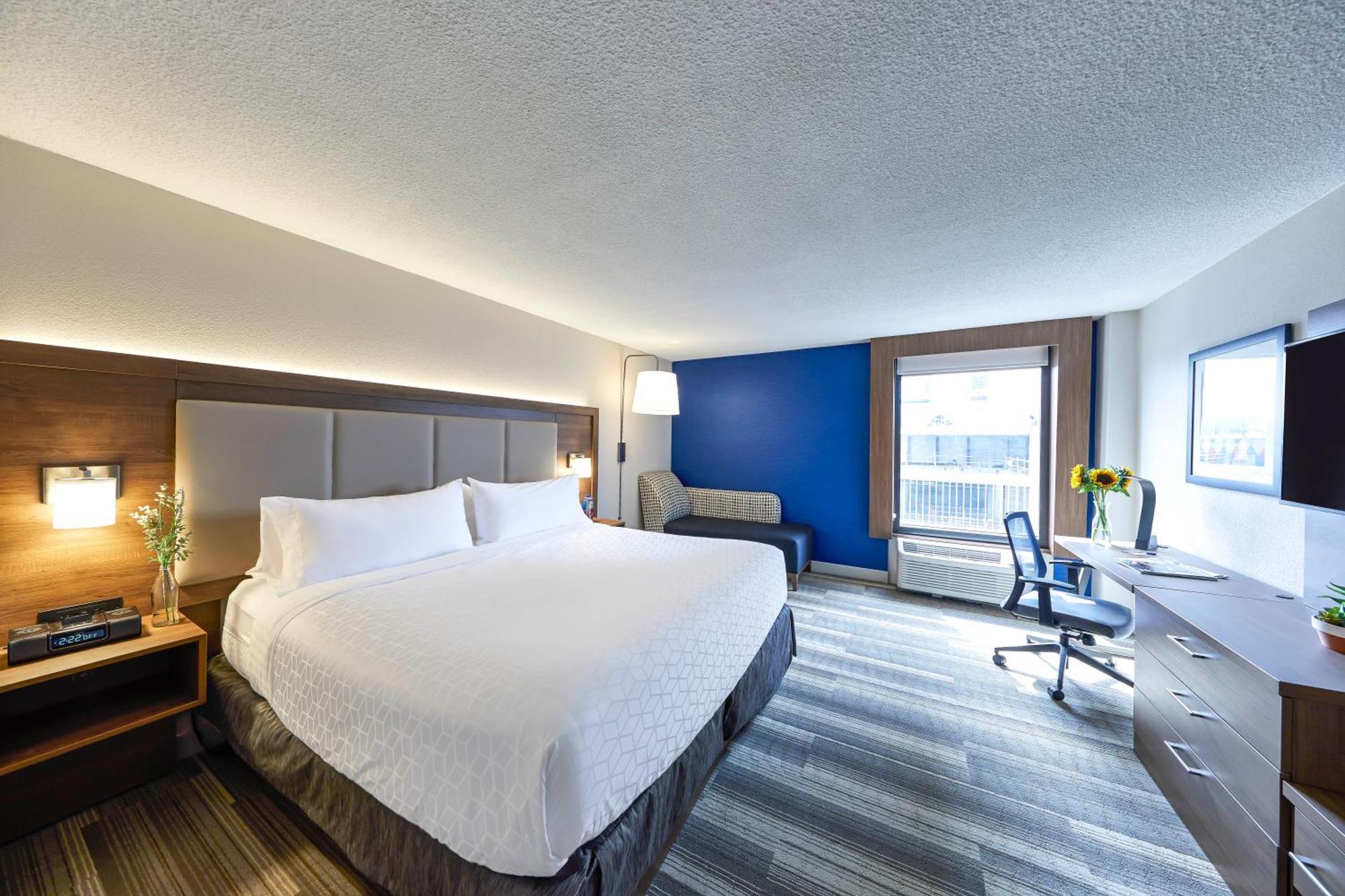 Hotel Holiday Express Nashville-downtown - Broadway By Ihg 3*