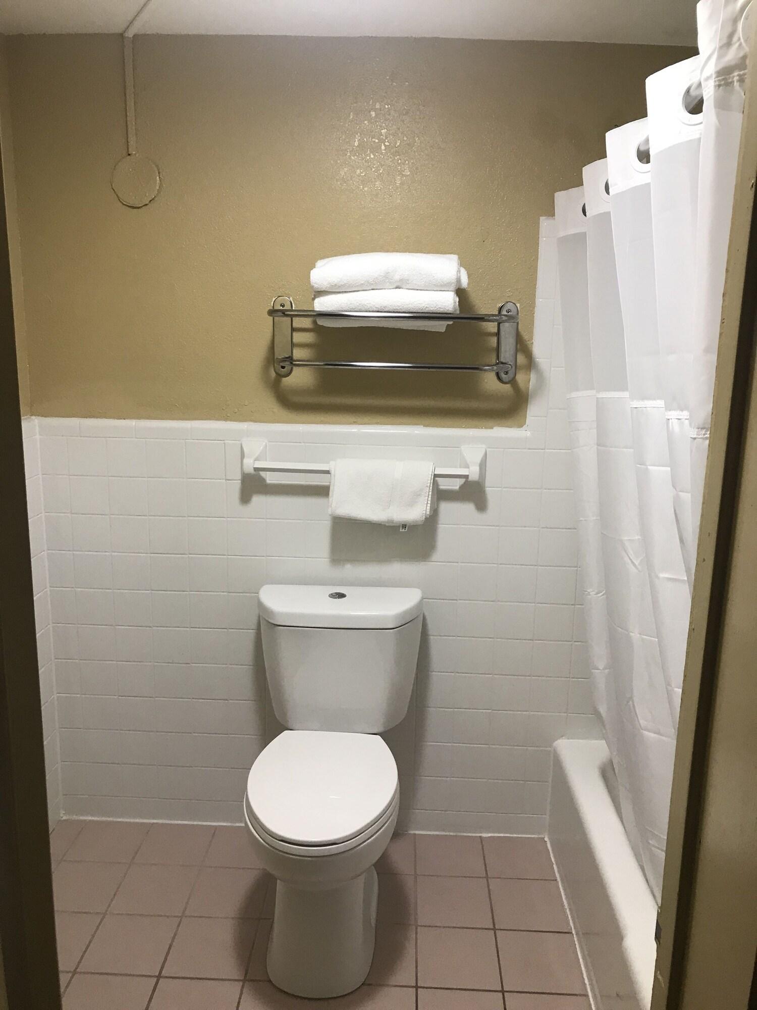 Rodeway Airport Nashville