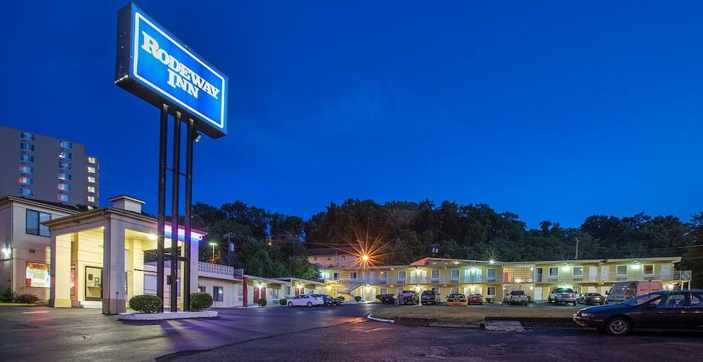 Rodeway Airport Hotel Nashville