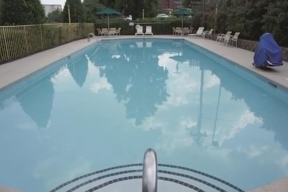 La Quinta By Wyndham Airport Hotel 3*