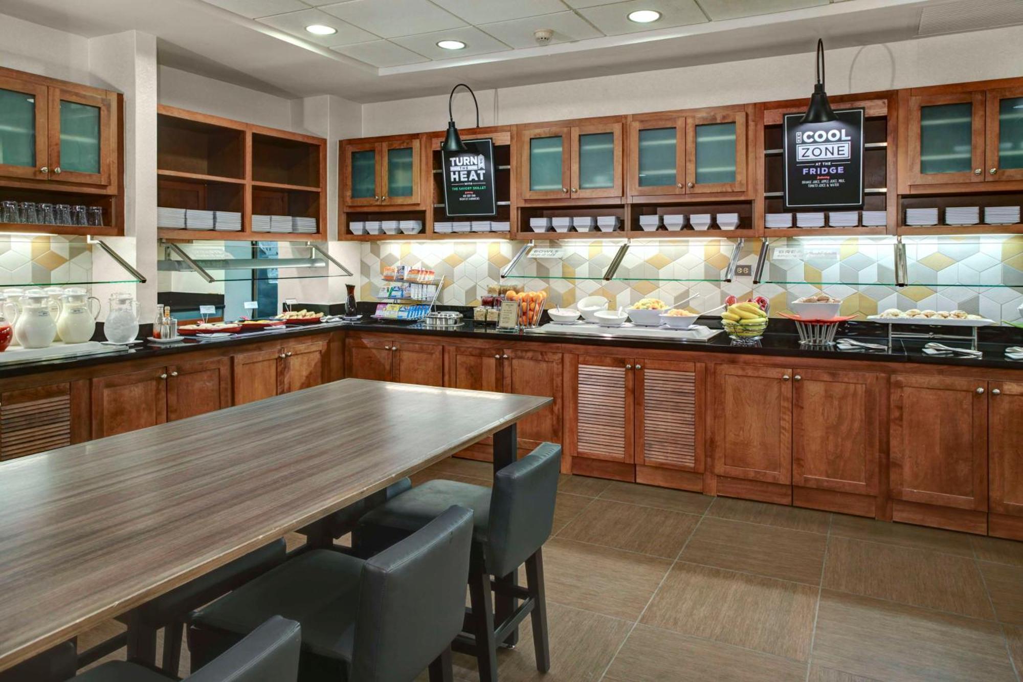 Hyatt Place Opryland 3*