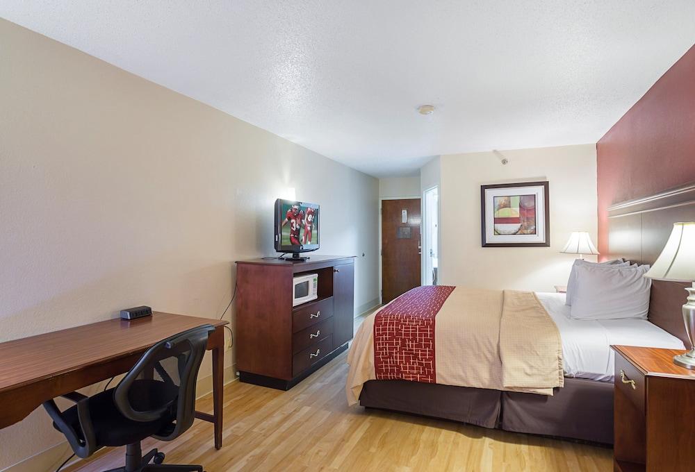 Red Roof - Music Nashville