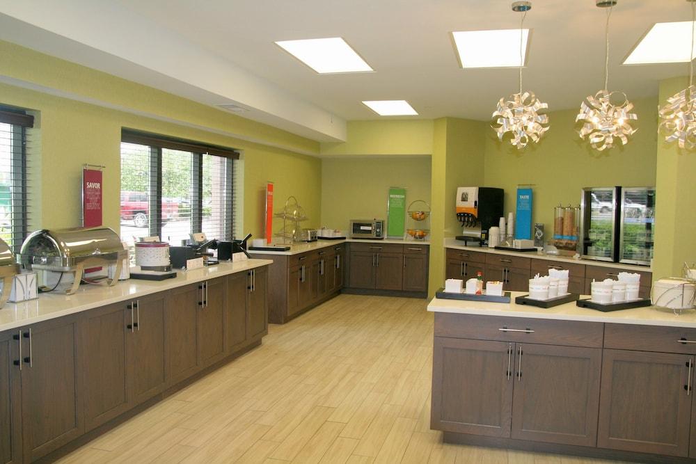 Hampton & Nashville-airport Hotel 3*