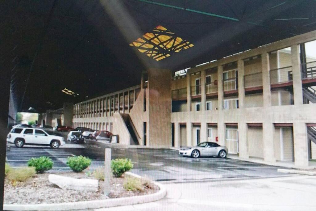 Apartment New Listing Gorgeous Downtown On The River Walk To #2 *