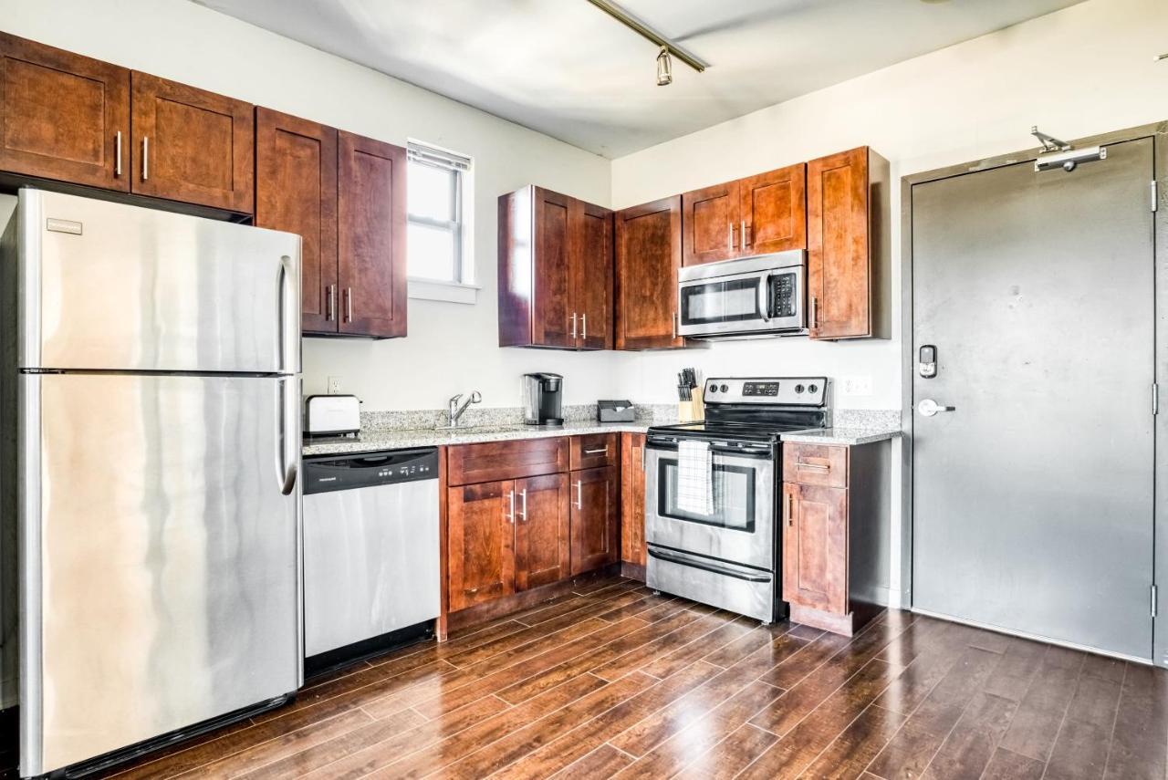 Cozysuites Music Row Spacious 2br W Free Parking01 Apartment