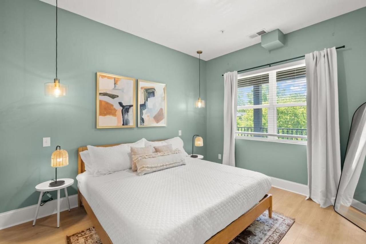 Apartment Chic And Cozy Designer 3 Miles To Downtown *