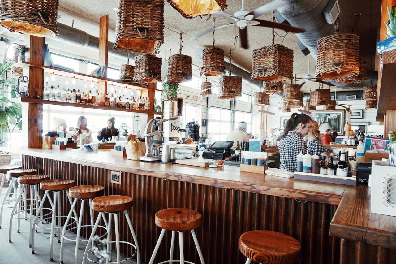 Luxury Design Condo, Close To Downtown Broadway & Coffee Apartment