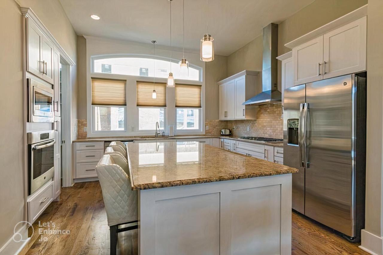 Holiday home The Painted Muse I Stylish 3br With Rooftop Hot Tub In East