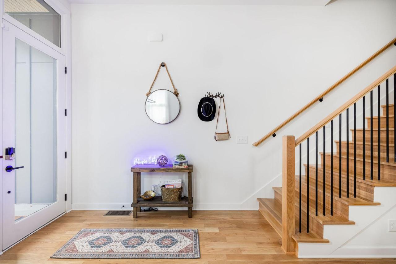 Holiday home Extra Spacious 4 Bed / 4.5 Bath Music Row Nashville