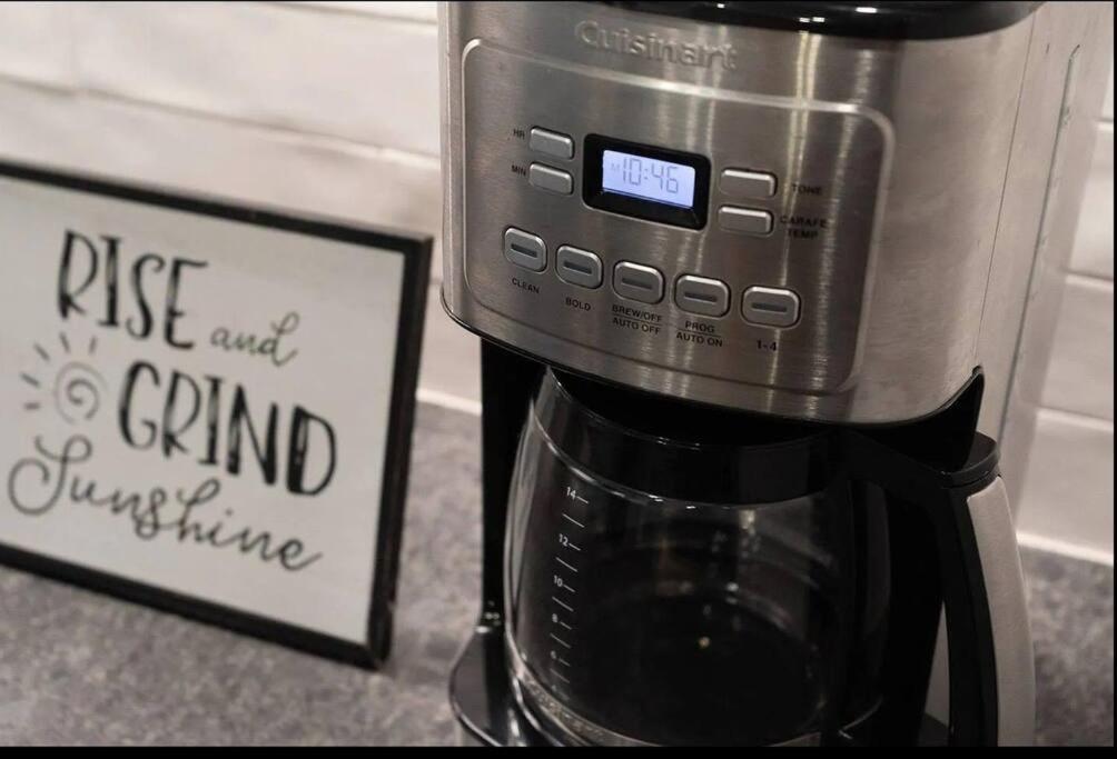 Vibe/3 Miles 2broadway/11 Bds *