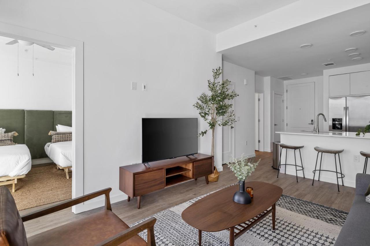 Mint House - The Gulch - Division St 4*