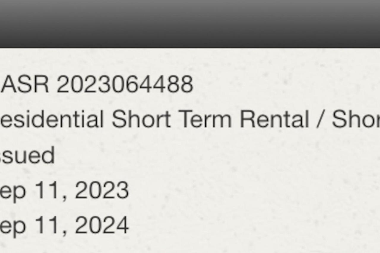 Huge Rooftop Patio At Stunning Spacious House Nashville