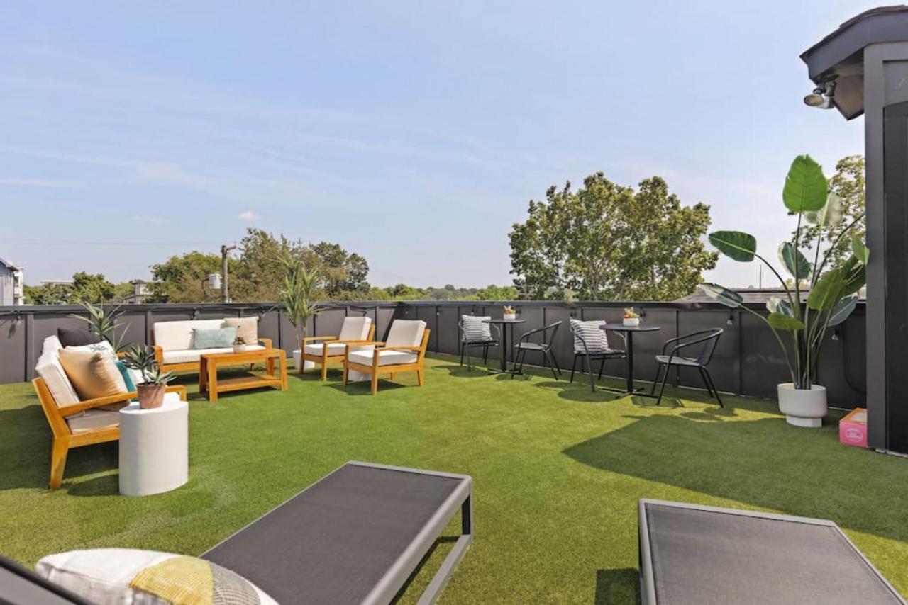 Huge Rooftop Patio At Stunning Spacious House Nashville