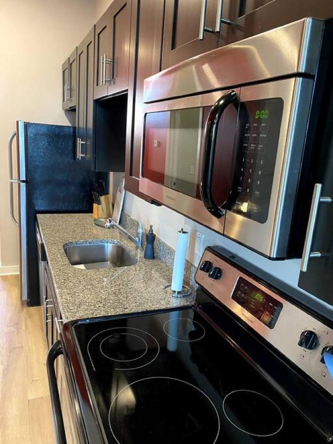 Lovely 2 Bedroom,3 Bed Near Restaurants, Bars, Shopping And Vanderbilt, Belmont *