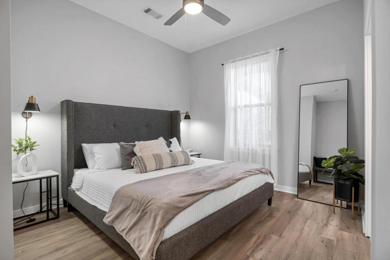 Lovely 2 Bedroom,3 Bed Near Restaurants, Bars, Shopping And Vanderbilt, Belmont * Nashville