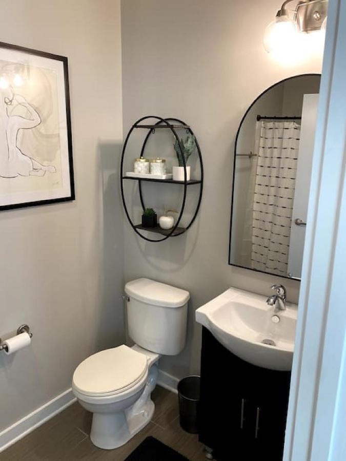 Lovely 2 Bedroom,3 Bed Near Restaurants, Bars, Shopping And Vanderbilt, Belmont * Nashville