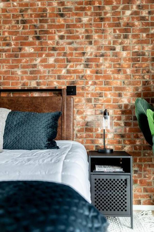 Apartment Stunning River View Walk To Downtown Rooftop Patio *