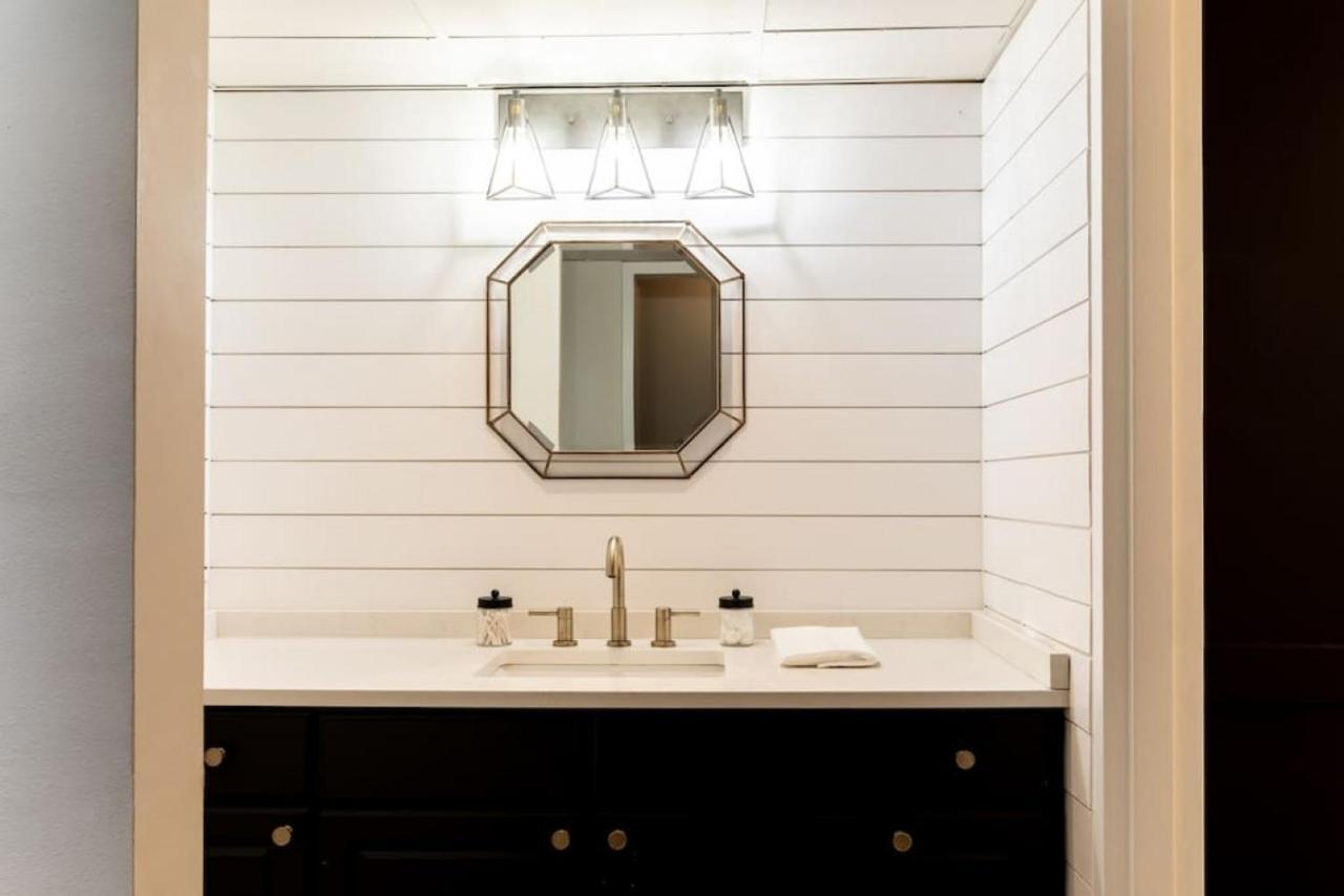 Famous Music Row Presidential With Guitar Pool Holiday home *