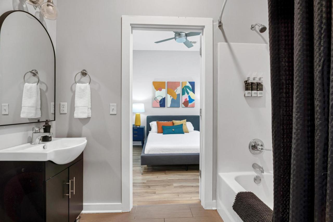 Lovely 2 Bedroom,3 Bed Near Restaurants, Bars, Shopping And Vanderbilt, Belmont Nashville
