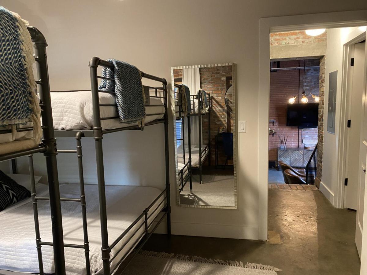 One-of-a-kind! Roll Up Garage Door-pool, Speakeasy * Nashville