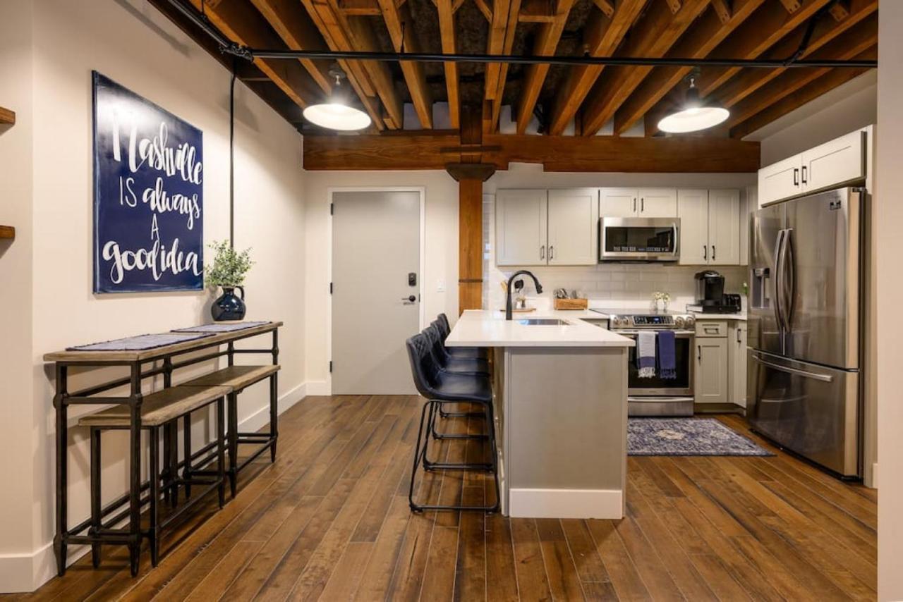 Regal Retreat In Pool Gym Free Parking Holiday home *