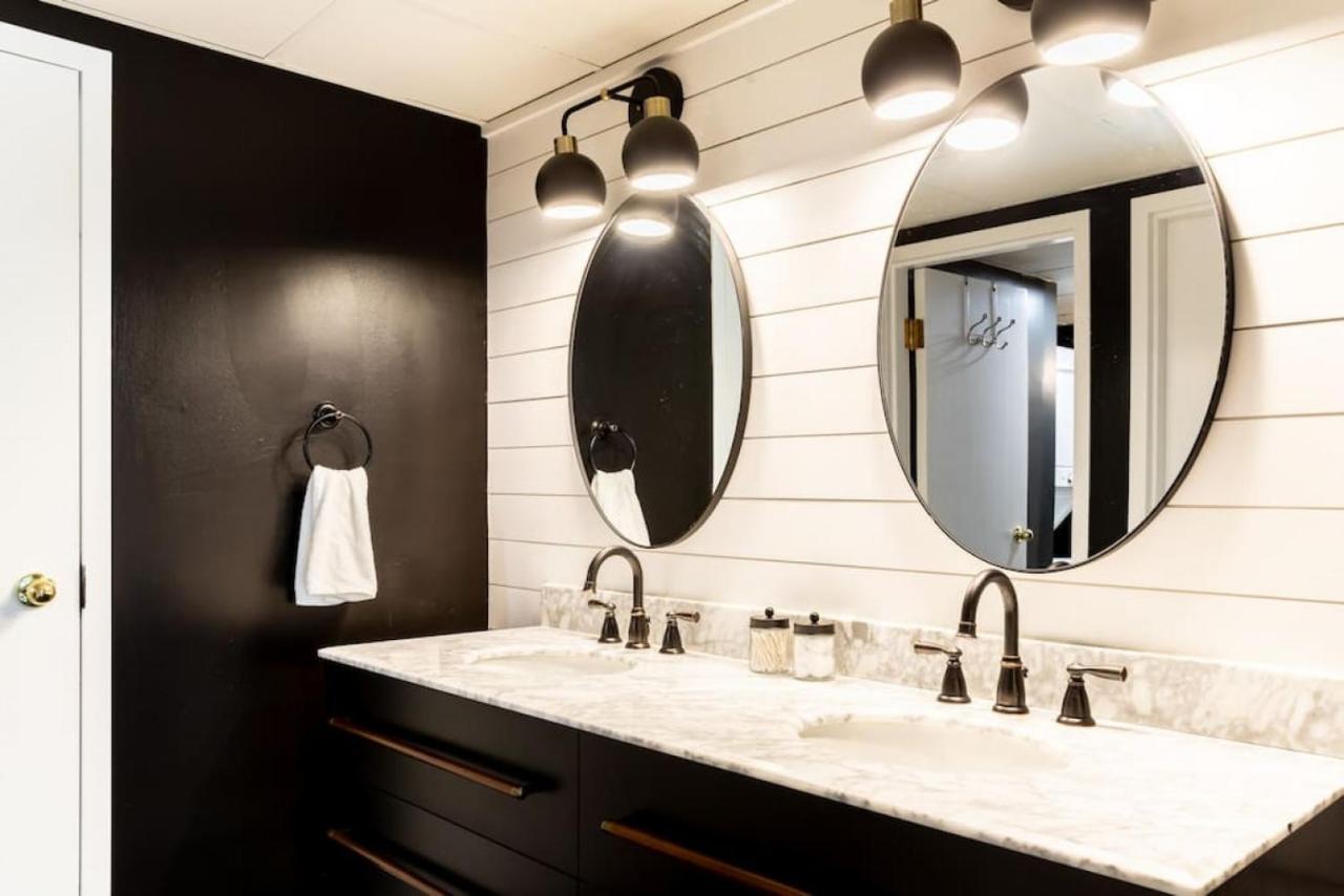 Holiday home Famous Music Row Presidential With Guitar Pool *